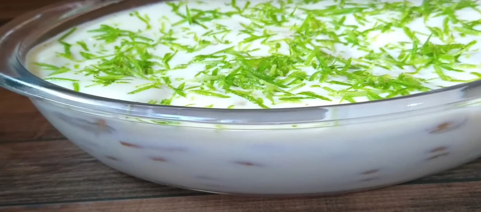 Pavê de limão com iogurte