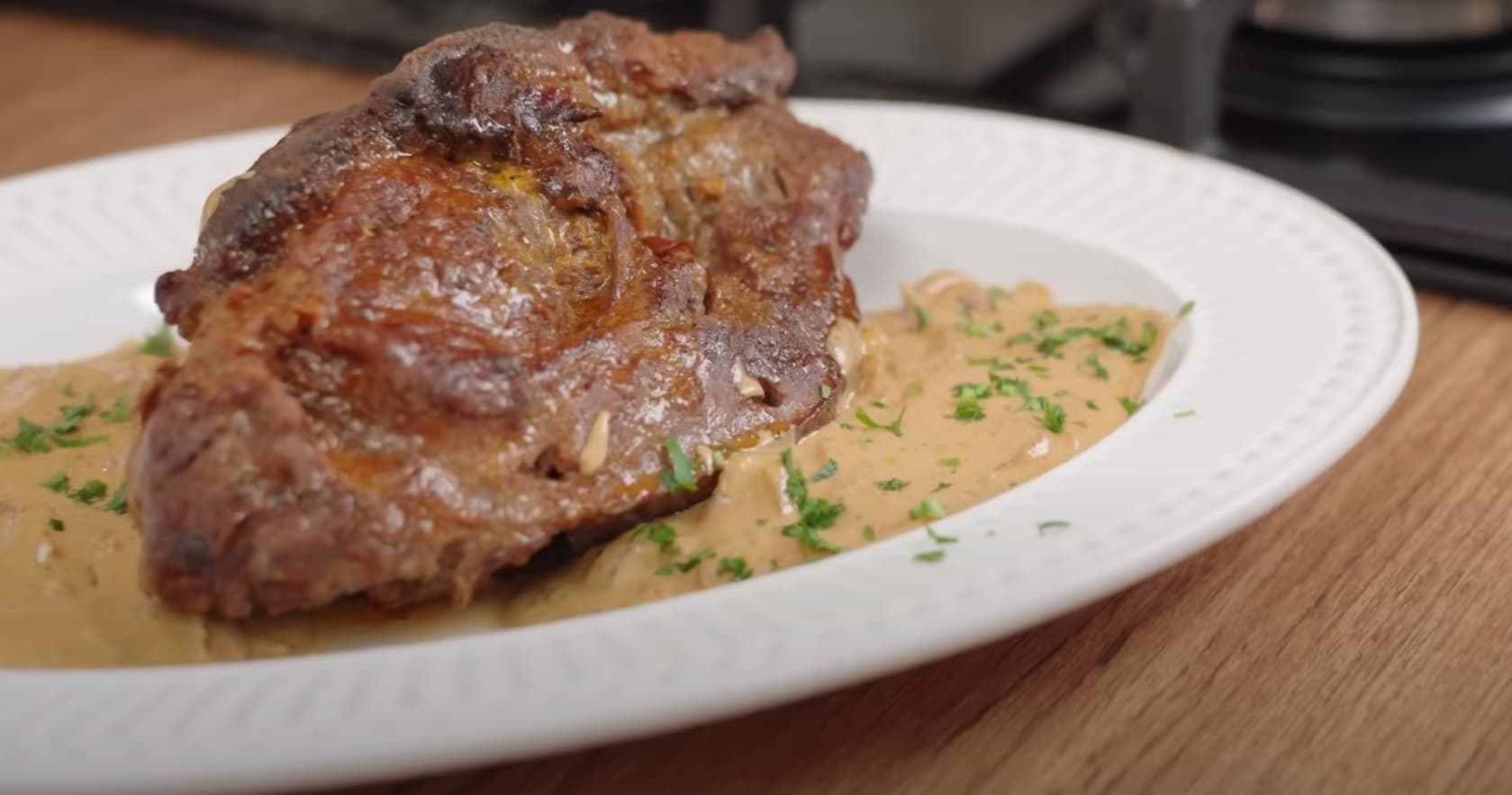 Paleta Assada na Manteiga com Creme de Vinho