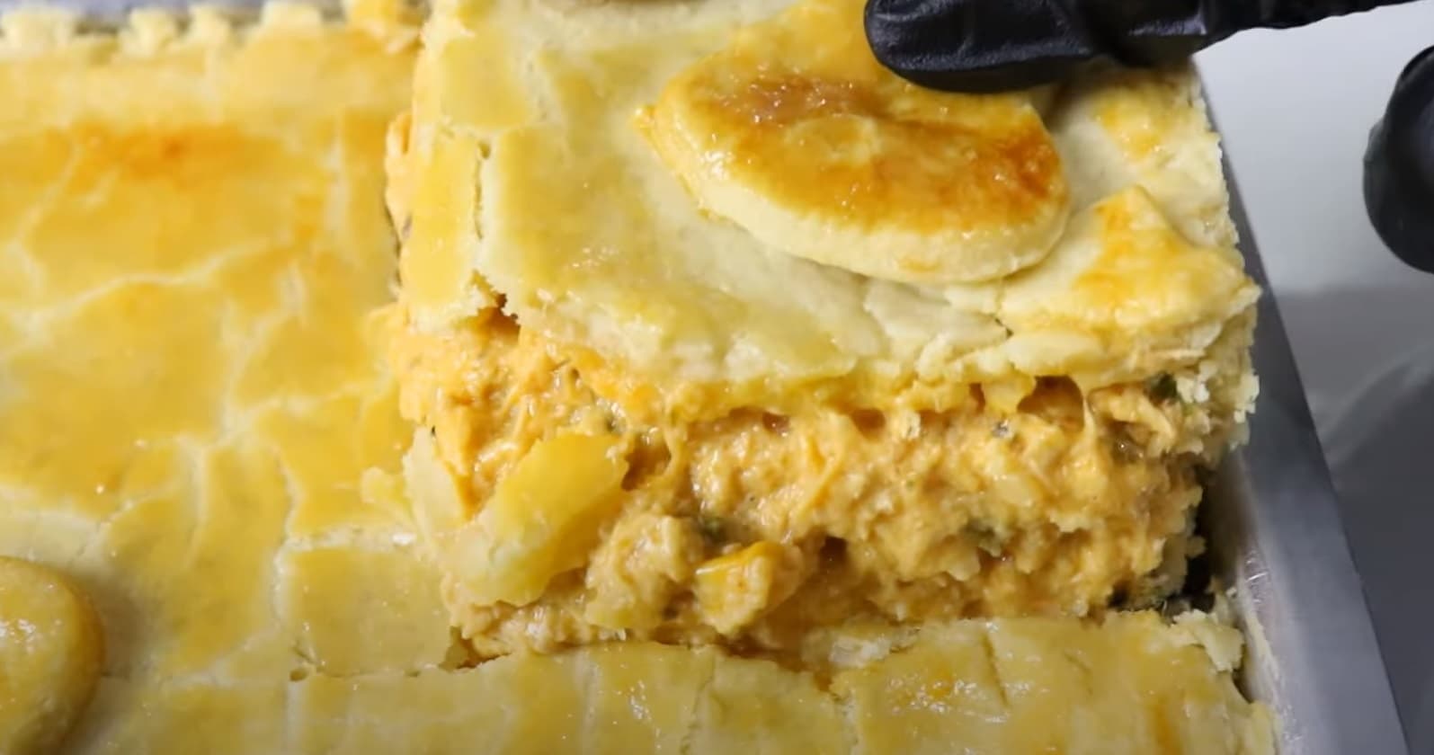 Receita de Empadão com Massa de Azeite